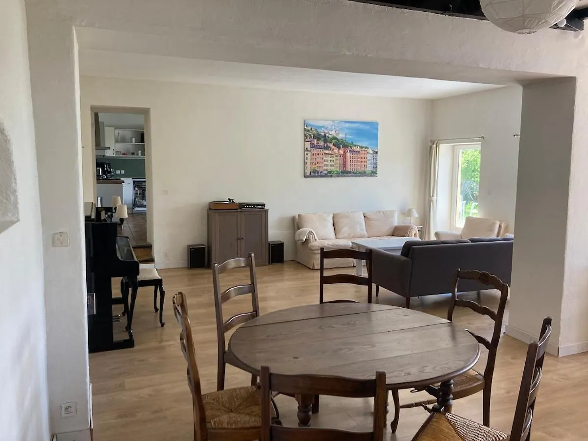 Ancienne Ferme 16P Proche A46 Villa Reyrieux 0*,